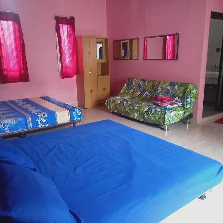 Almira Homestay Jambi Exteriér fotografie